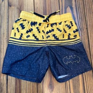 Batman swim trunks size 5‎